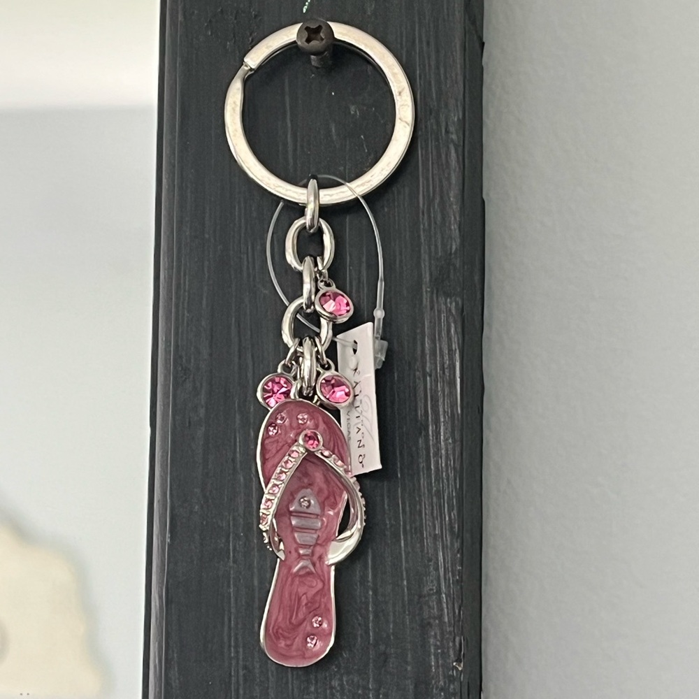 Alexander Kalifano NWT Pink Swarovski Crystal Flip Flop Keychain